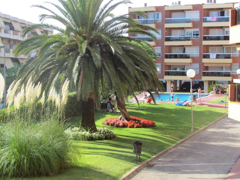 Apartamentos Alquihouse Vilafortuny 坎布里尔斯 客房 照片