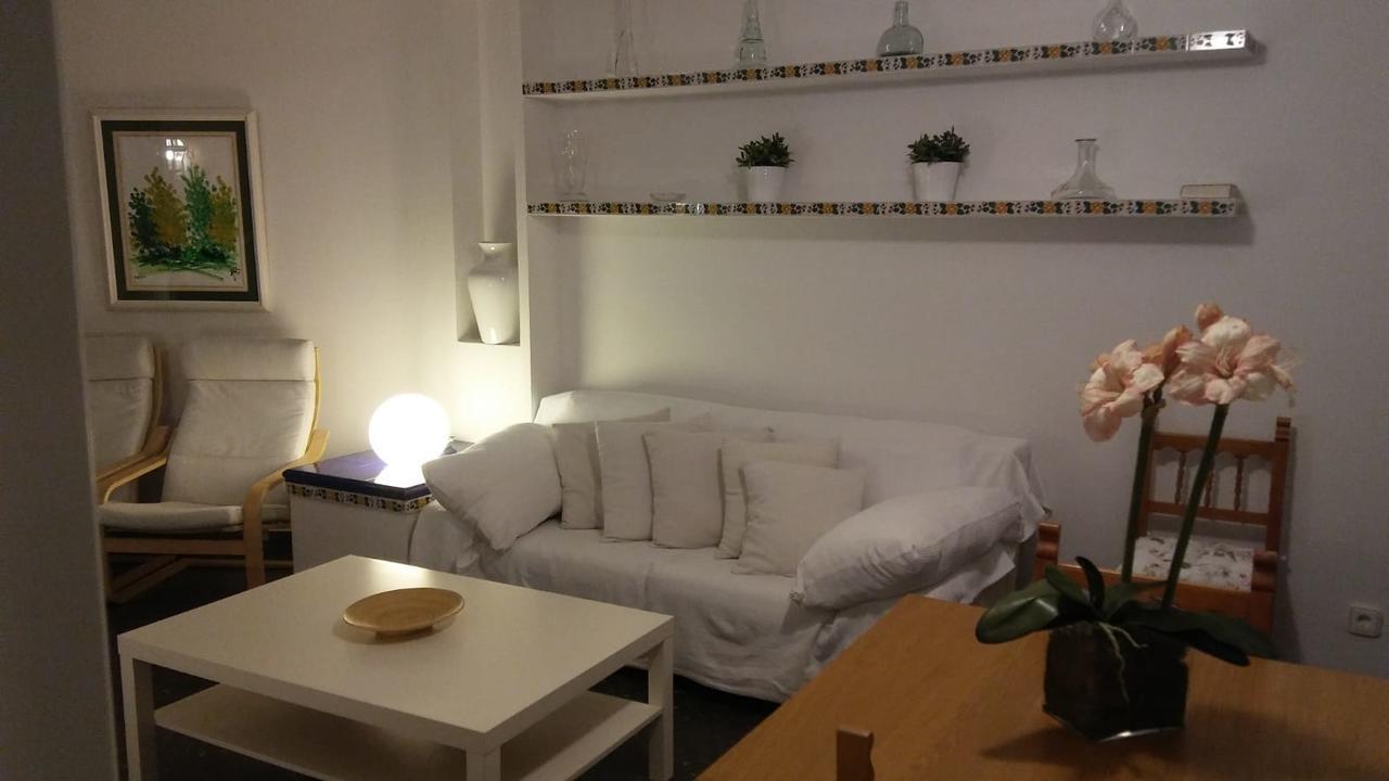 Apartamentos Alquihouse Vilafortuny 坎布里尔斯 外观 照片